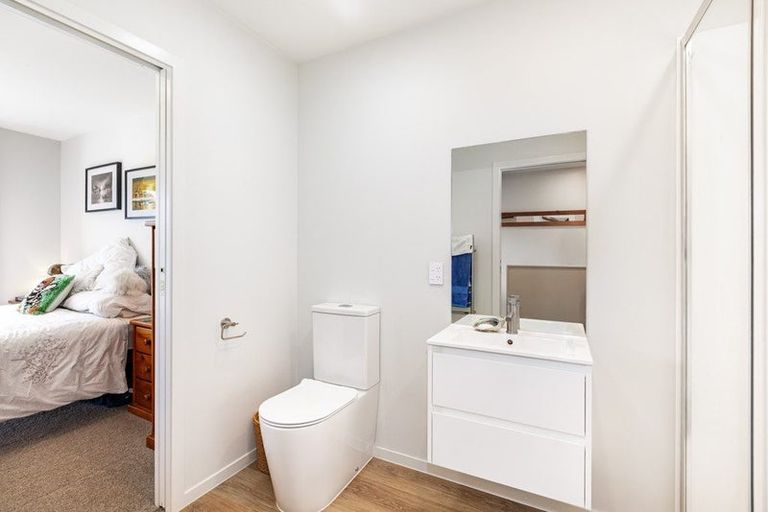 Photo of property in 41 Te Ara O Papatahi, Wainuiomata, Lower Hutt, 5014