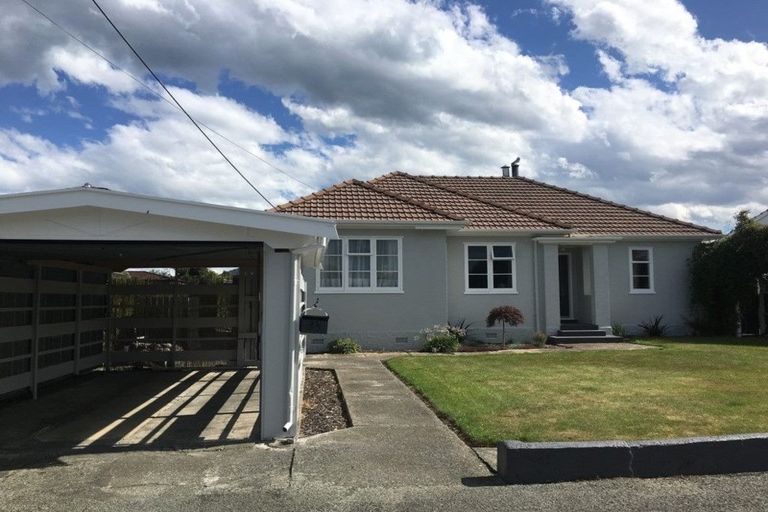 Photo of property in 33 Manse Street, Waimate, 7924