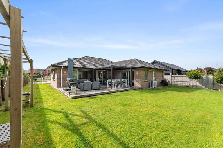 Photo of property in 61 Hamon Place, Pukehangi, Rotorua, 3015
