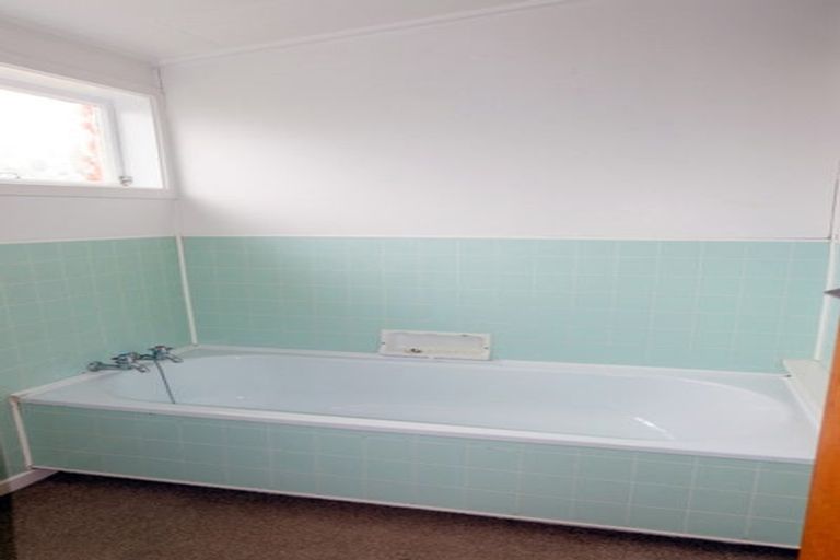 Photo of property in 5 Stuart Street, Holmes Hill, Oamaru, 9401