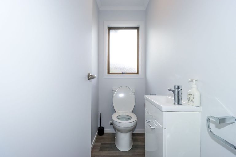 Photo of property in 62 Bridge Street, Bulls, 4818