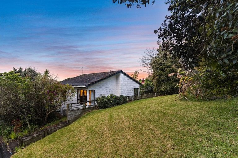 Photo of property in 24 Kenneth Hopper Place, Manly, Whangaparaoa, 0930