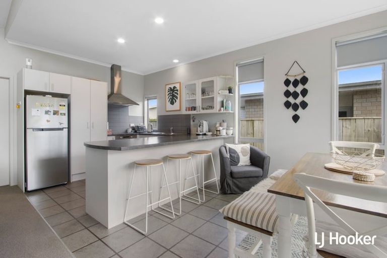 Photo of property in 8a Reo Crescent, Waihi Beach, 3611