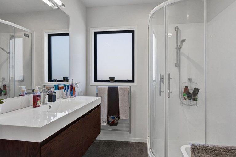 Photo of property in 69 Cyrus Street, Whalers Gate, New Plymouth, 4310