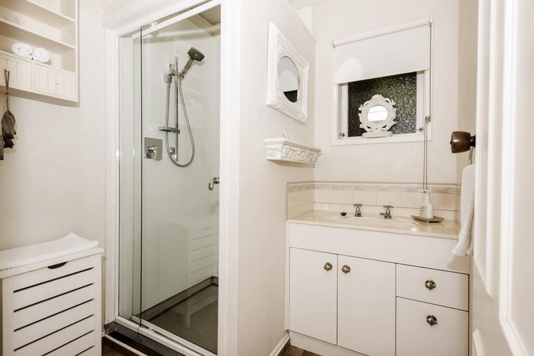 Photo of property in 9 Moana Road, Okitu, Gisborne, 4010