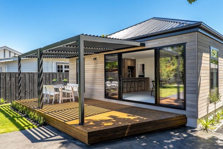 Photo of property in 110 Knowles Street, St Albans, Christchurch, 8052