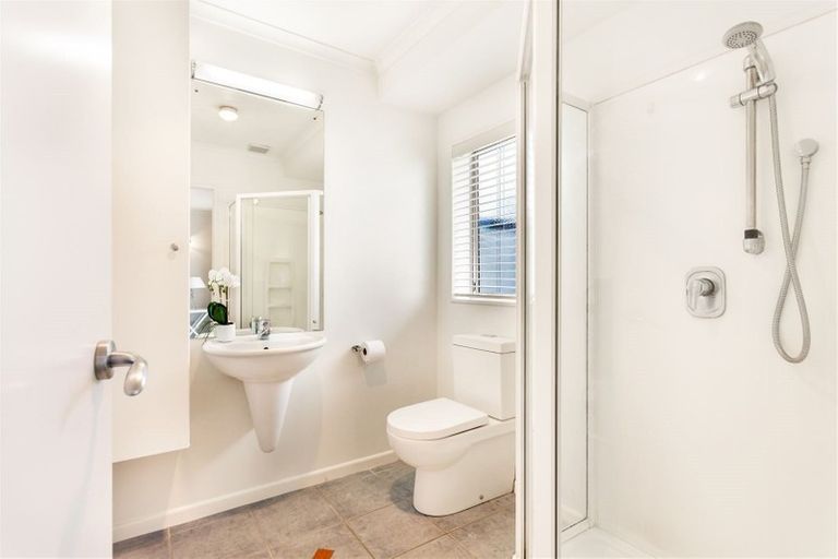 Photo of property in 20 Arlose Place, Westgate, Auckland, 0614