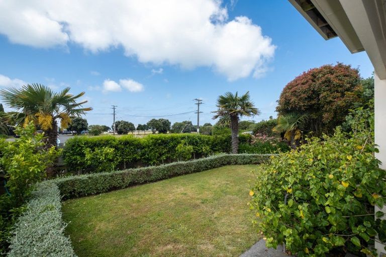 Photo of property in 298 Clifton Road, Te Awanga, 4102