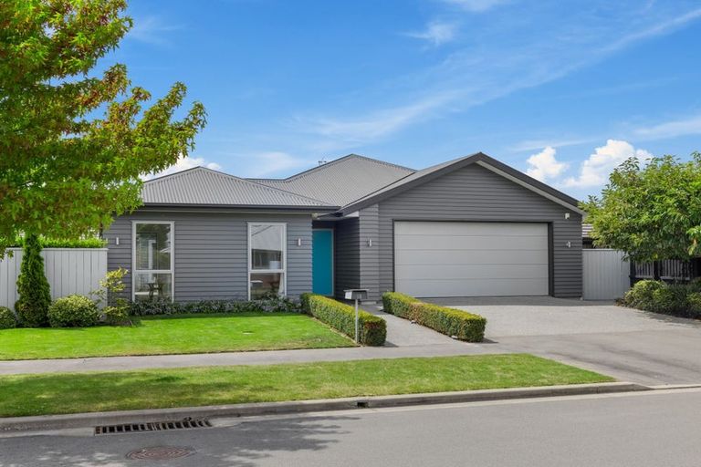Photo of property in 118 Metehau Street, Marshland, Christchurch, 8083