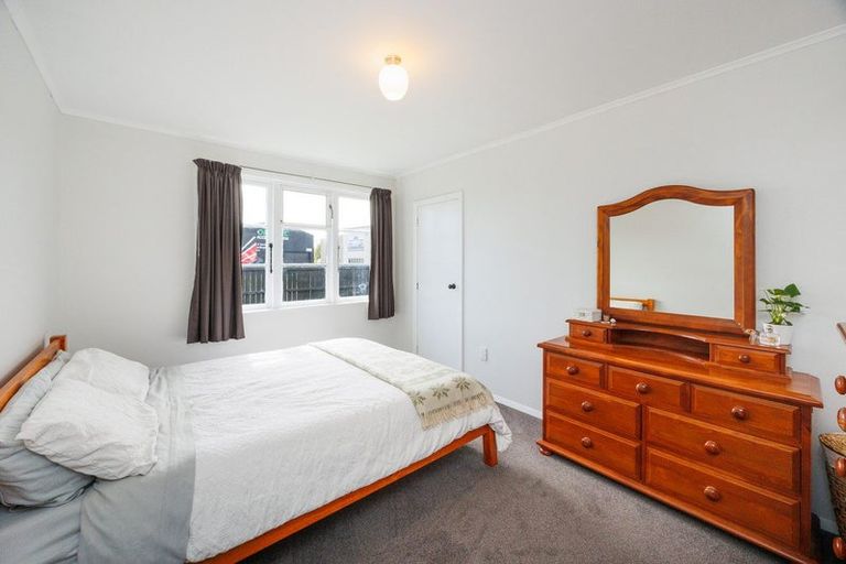 Photo of property in 918 Tremaine Avenue, Roslyn, Palmerston North, 4414