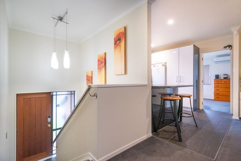 Photo of property in 13 San Marino Drive, Henderson, Auckland, 0612