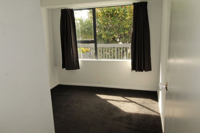 Photo of property in 140e Hepburn Road, Glendene, Auckland, 0602