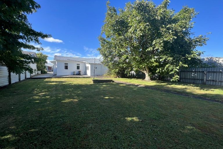 Photo of property in 9 Chelwood Street, Takaro, Palmerston North, 4412