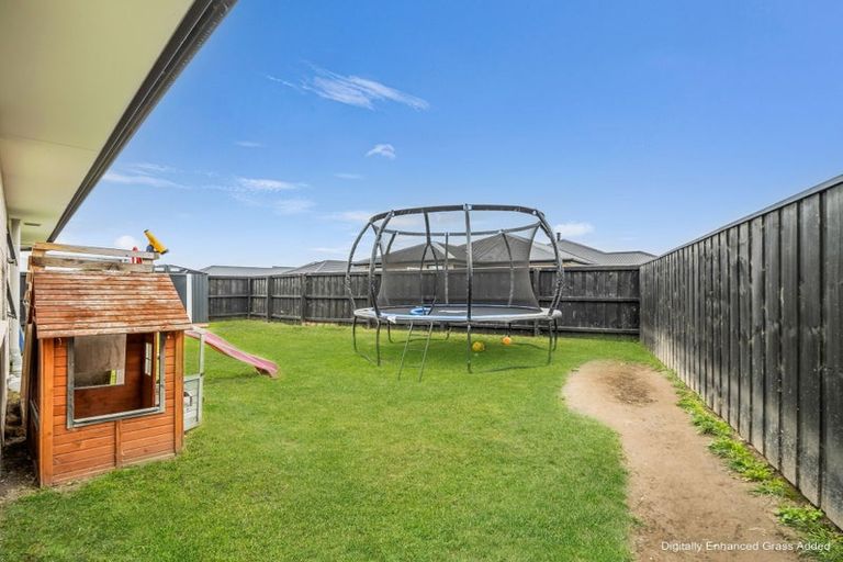 Photo of property in 13 Stackwood Avenue, Woodend, 7610