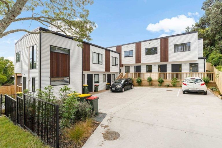 Photo of property in 9/237 Swanson Road, Henderson, Auckland, 0610