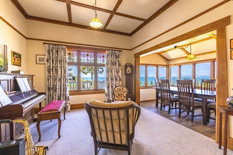 Photo of property in 20 Brewster Street, Bluff Hill, Napier, 4110