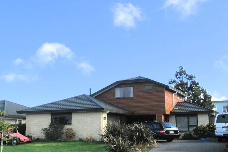 Photo of property in 22 Sunburst Court, Paraparaumu Beach, Paraparaumu, 5032