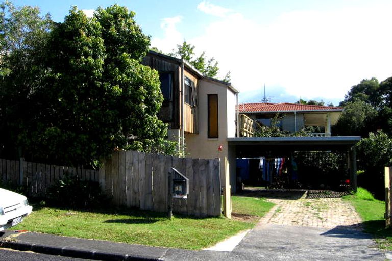 Photo of property in 1a Flavia Close, Torbay, Auckland, 0630