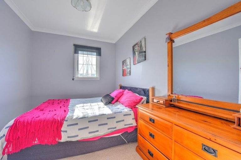 Photo of property in 56 Blaydon Street, Waikaia, 9778