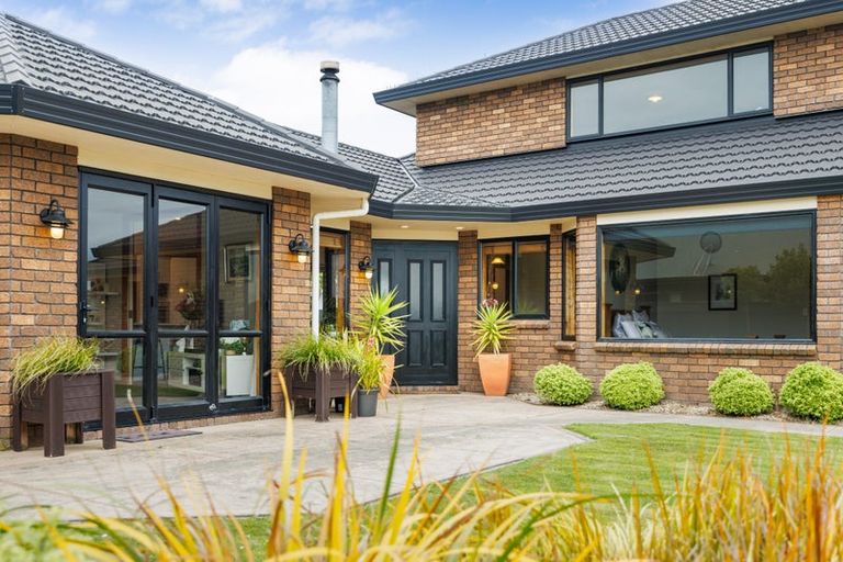 Photo of property in 7 Alpine Grove, Kelvin Grove, Palmerston North, 4414