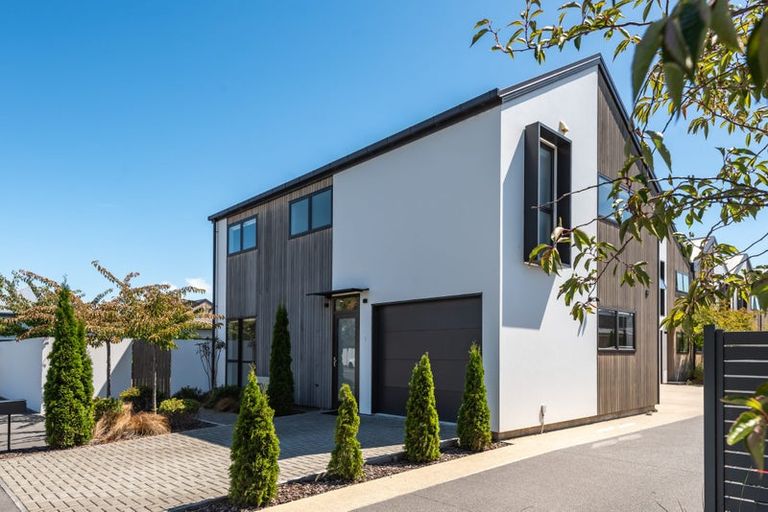 Photo of property in 3/9 Edgeware Road, St Albans, Christchurch, 8014