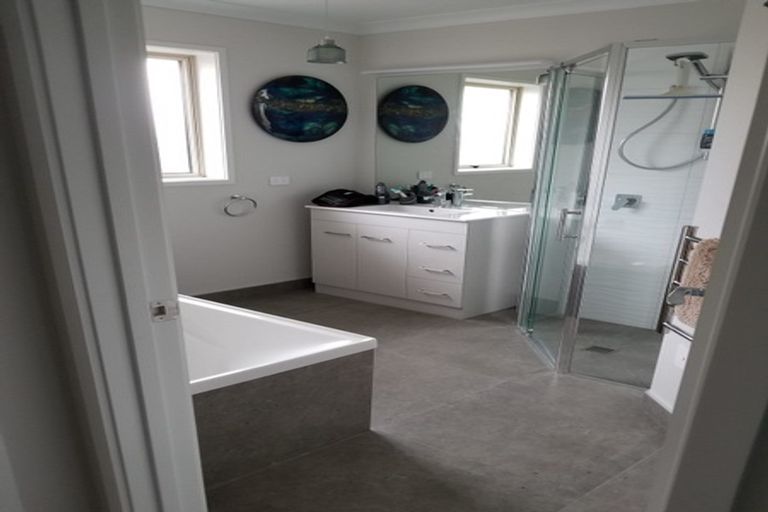 Photo of property in 9 Hurunui Drive, Te Awa, Napier, 4110