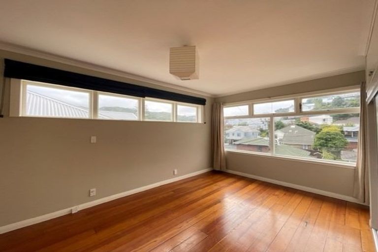 Photo of property in 26 Avon Street, Island Bay, Wellington, 6023