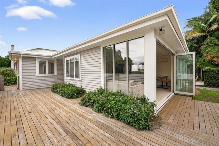 Photo of property in 17 Boucher Avenue, Te Puke, 3119