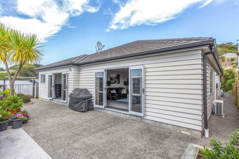 Photo of property in 53 Staithes Drive North, Whitby, Porirua, 5024