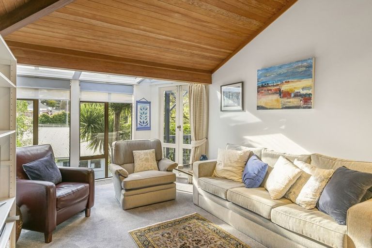 Photo of property in 9 Waikowhai Street, Ngaio, Wellington, 6035