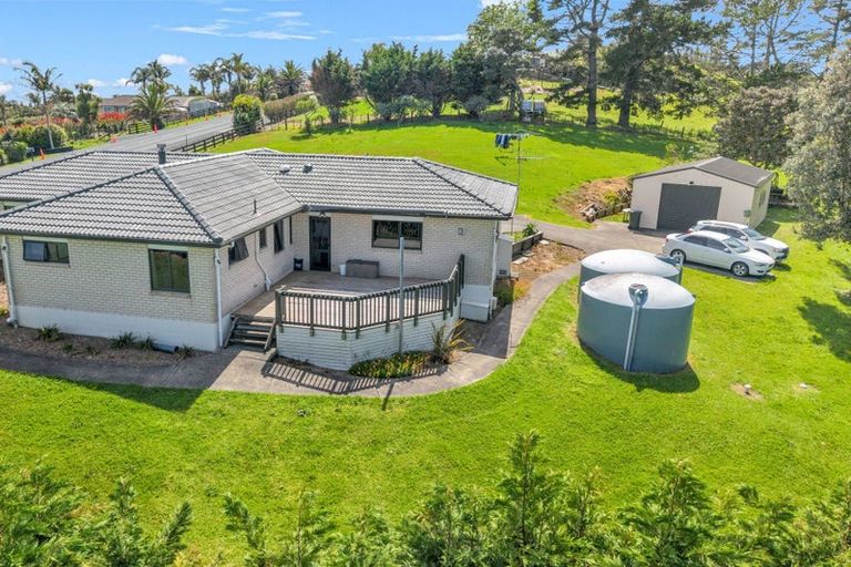 Photo of property in 13 Taipa View Road, Taipa, 0483