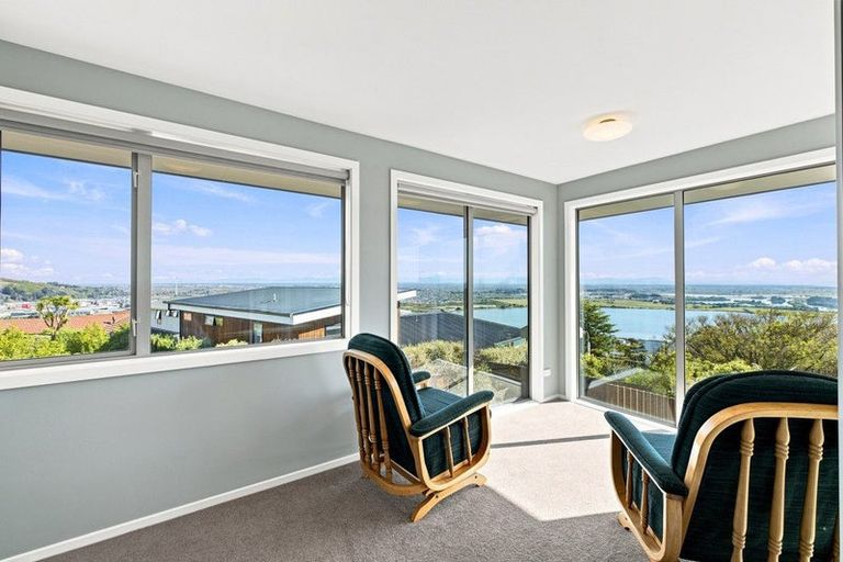 Photo of property in 271 Cannon Hill Crescent, Mount Pleasant, Christchurch, 8081