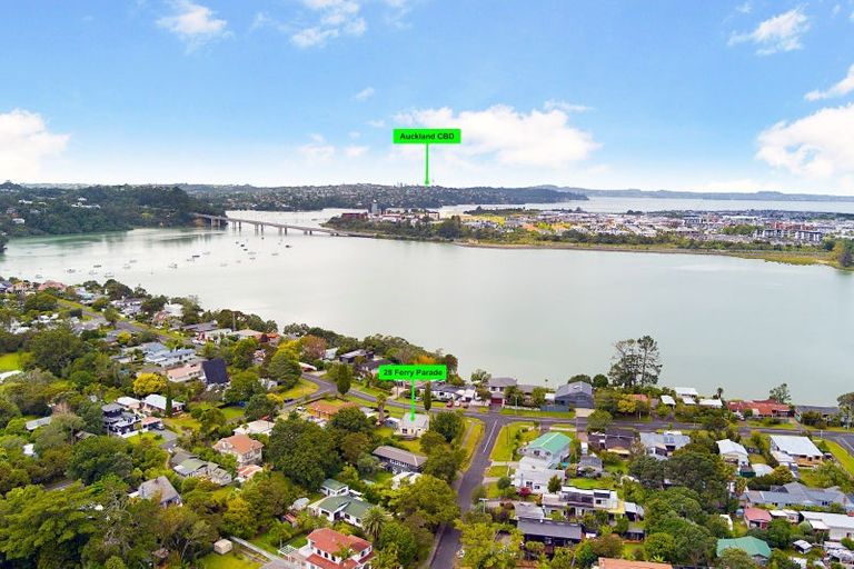 Photo of property in 28 Ferry Parade, Herald Island, Auckland, 0618
