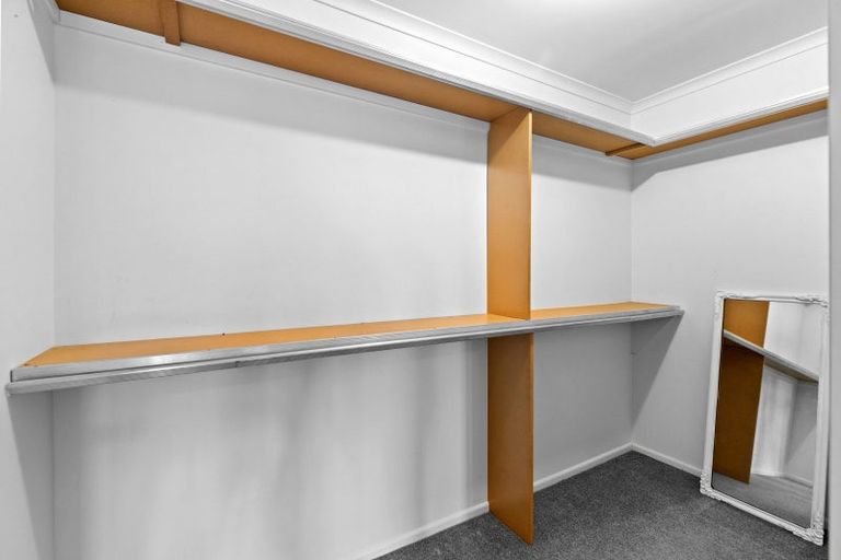 Photo of property in 9 Clearview Drive, Milson, Palmerston North, 4414