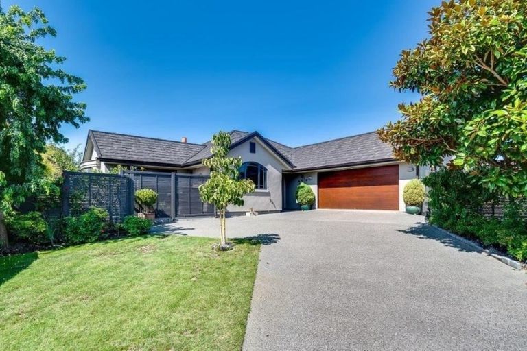 Photo of property in 45 Fairview Place, Havelock North, 4130