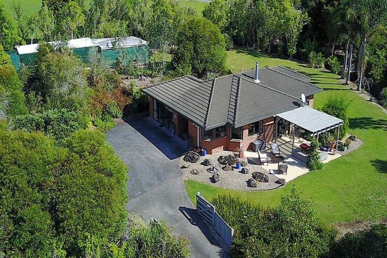 Photo of property in 125b Waimate North Road, Kerikeri, 0293