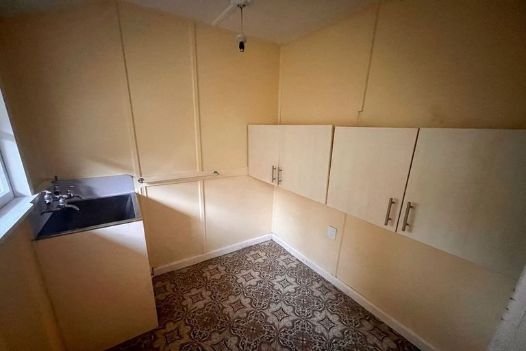 Photo of property in 18 Bridle Path Road, Heathcote Valley, Christchurch, 8022