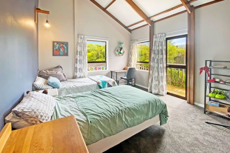 Photo of property in 34 Field Street, Silverstream, Upper Hutt, 5019