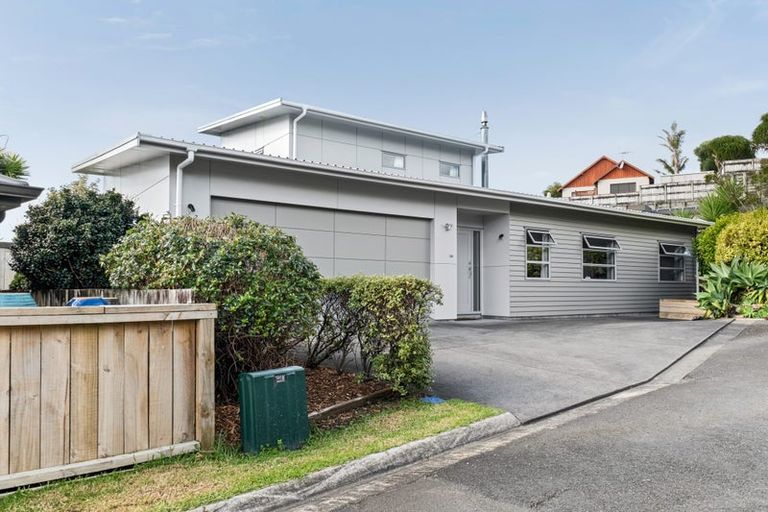 Photo of property in 14e Maple Crescent, Whalers Gate, New Plymouth, 4310