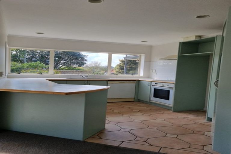 Photo of property in 1/7 Thurston Place, Bucklands Beach, Auckland, 2012