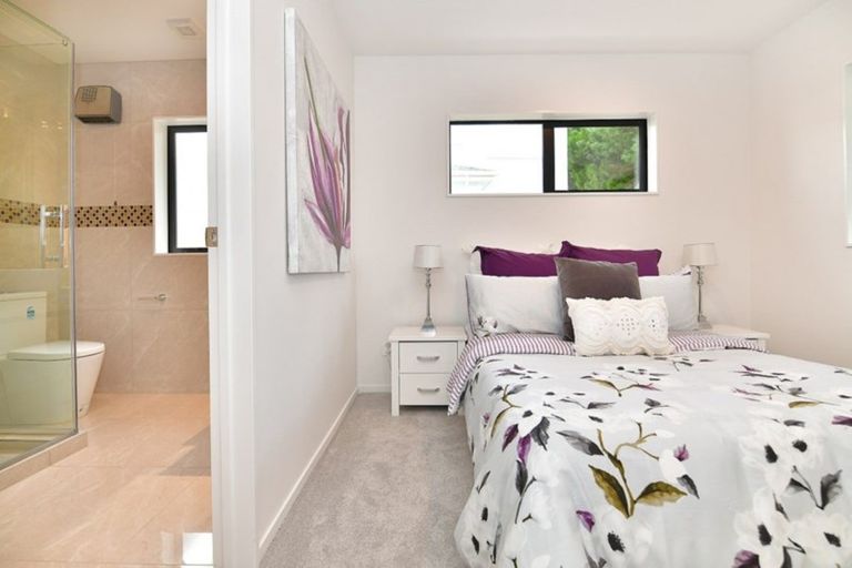 Photo of property in 46 Resolution Drive, Gulf Harbour, Whangaparaoa, 0930