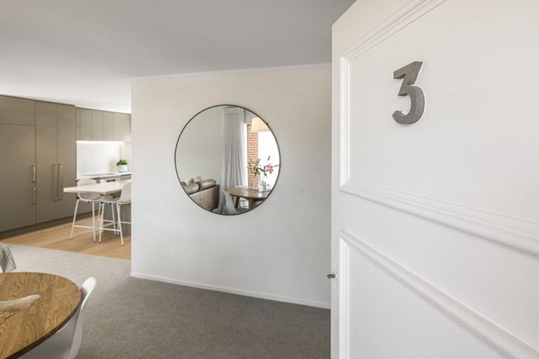 Photo of property in 3/6 Keys Street, Belmont, Auckland, 0622