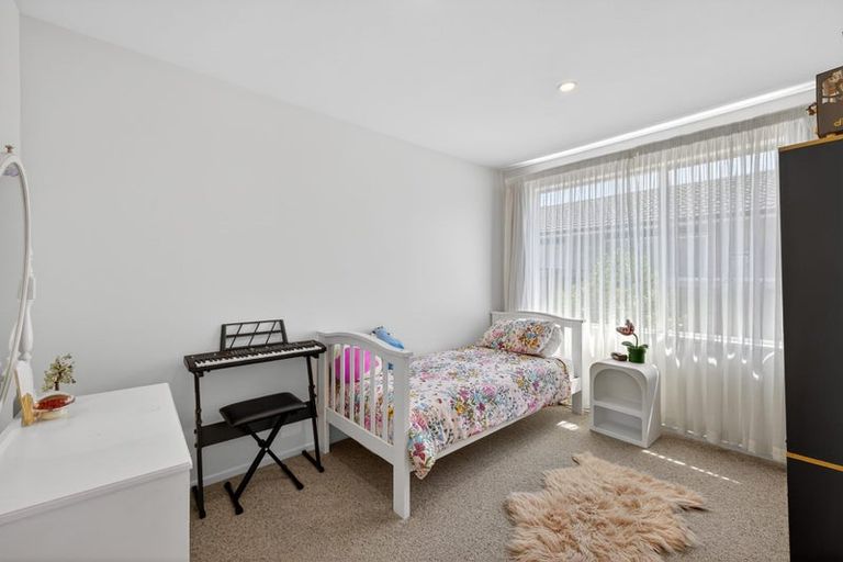 Photo of property in 2/21 Cob Crescent, Woolston, Christchurch, 8062