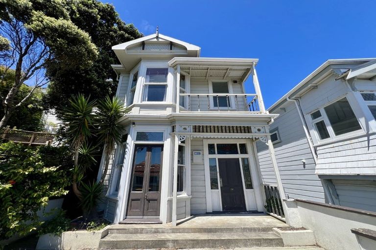 Photo of property in 25 Austin Street, Mount Victoria, Wellington, 6011