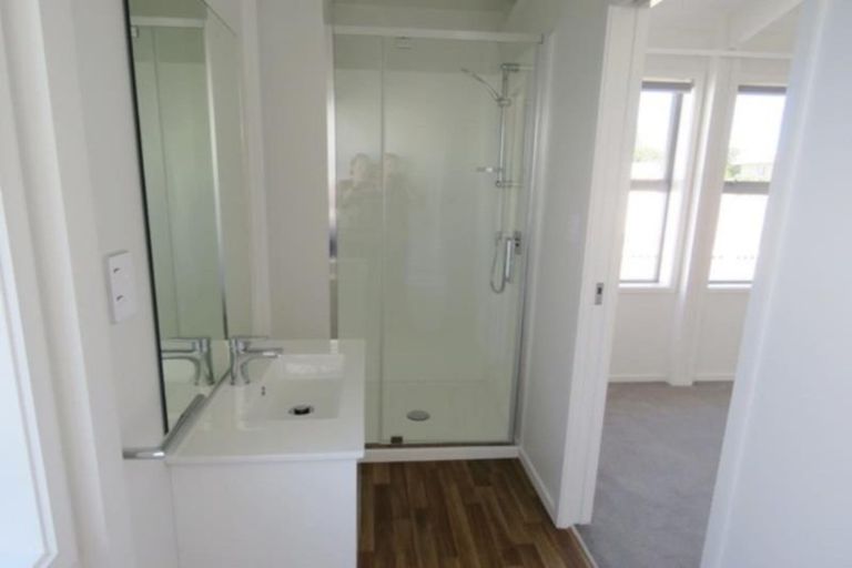 Photo of property in 6b Walsh Road, Westown, New Plymouth, 4310