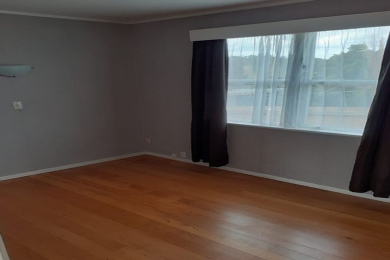 Photo of property in 81 Lauderdale Road, Birkdale, Auckland, 0626