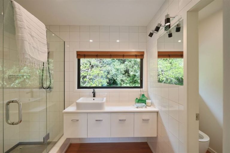 Photo of property in 68 Landsdowne Terrace, Cashmere, Christchurch, 8022