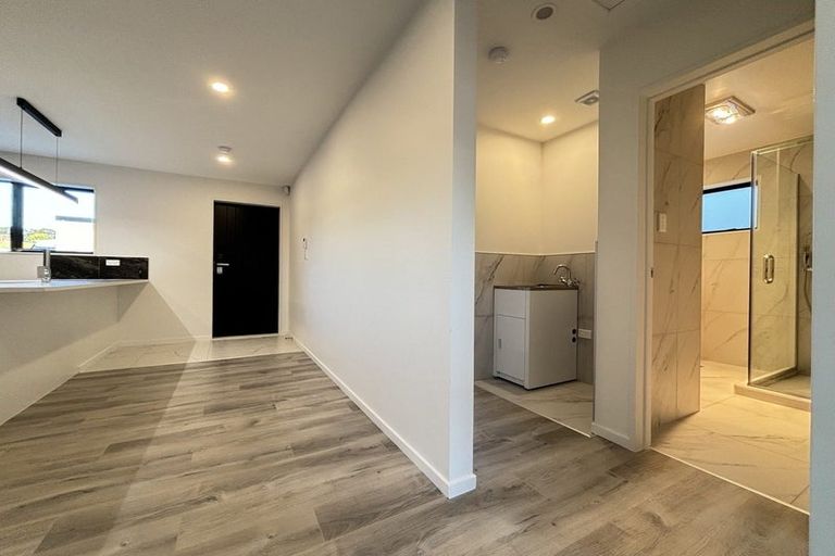 Photo of property in 24a Poruru Close, Papakura, 2110