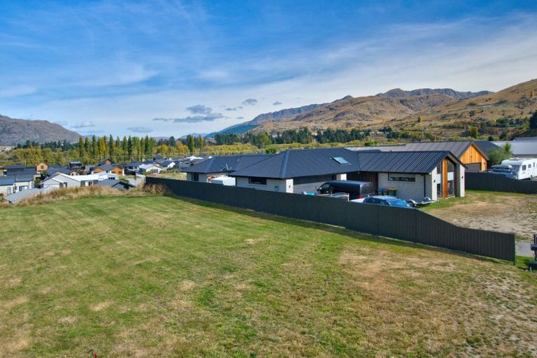 Photo of property in 18 Toni's Terrace, Lower Shotover, Queenstown, 9304