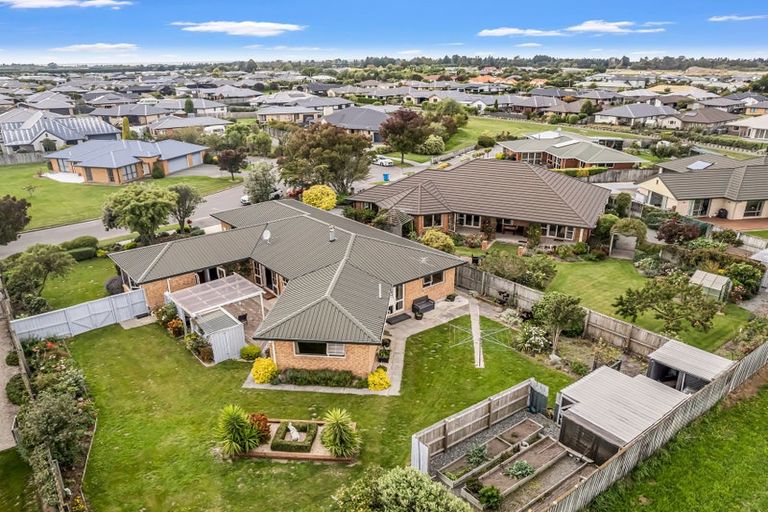 Photo of property in 14 Clifford Place, Amberley, 7410